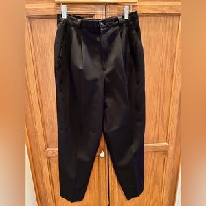 Black trousers pleated